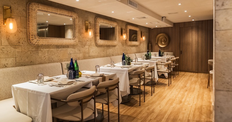 Wine and Cocktail Pairings for Mediterranean Dishes
